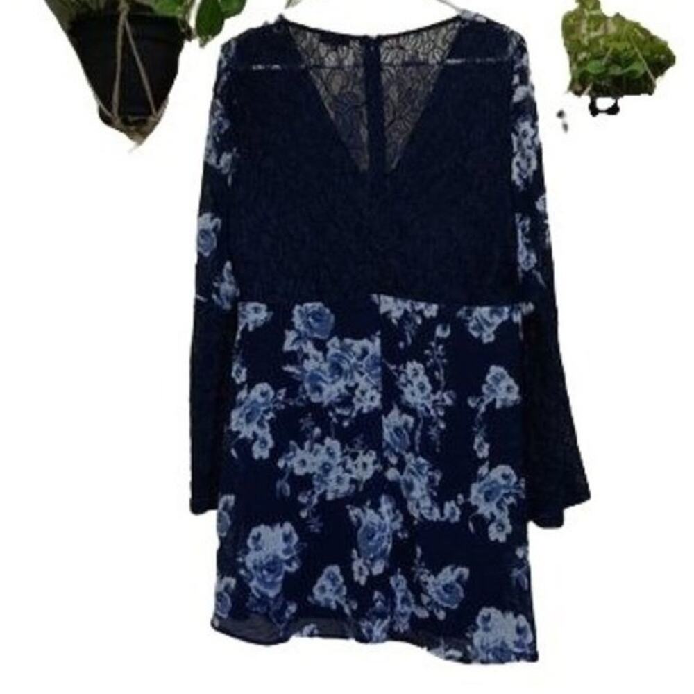 Lucca Couture lace back dress w lace bell sleeve blue Large $87